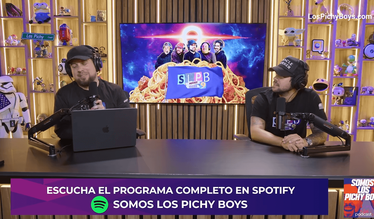 Los Pichy Boys en su estudio de podcast